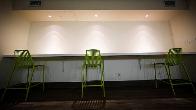 小白龙带我穿越加拿大美国_卡尔加里旅游攻