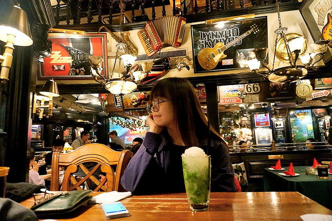 翠贝卡好莱坞电影主题西餐酒吧图片