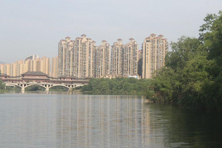 在广元城区难得有这么一块湿地南河湿地公园参观游览南河湿地公园可以