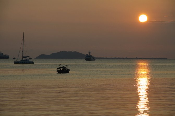 带上父母自驾海南【亚龙湾 清水湾 棋子湾 东方市鱼鳞