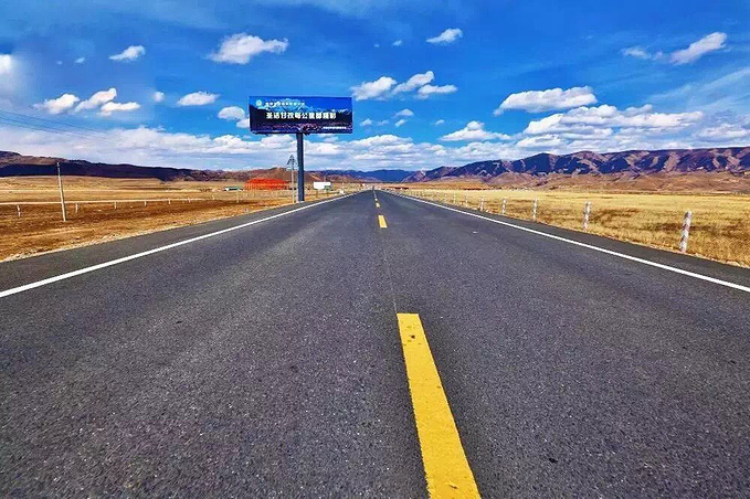 有一个人要去远方旅行,把庭院交给他的朋友留守……的立意可以写机会吗?