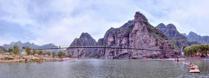 【自驾路线】: 路线1:京承高速——从京承高速第13号“北台路(宽沟 桥梓)”出口出高速后,便可见景区路标,在第四个红绿灯左转直行,往九渡河方向行驶,根据路标即可到达。 路线2:安四路——从立水桥至小汤山直行往北(或六环路61号“安四路”出口出高速转至安四路),经兴寿、京密引水渠、下庄往九渡河方向行驶。到九渡河加油站左转,根据路标到达景区。 路线3:京藏高速(原八达岭高速)——从京藏高速