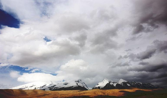新疆好风光--伊犁、南疆十日游