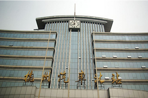 杭州汽车北站到西湖怎么走呢? (线路1: 从杭州市汽车北站出高清图片
