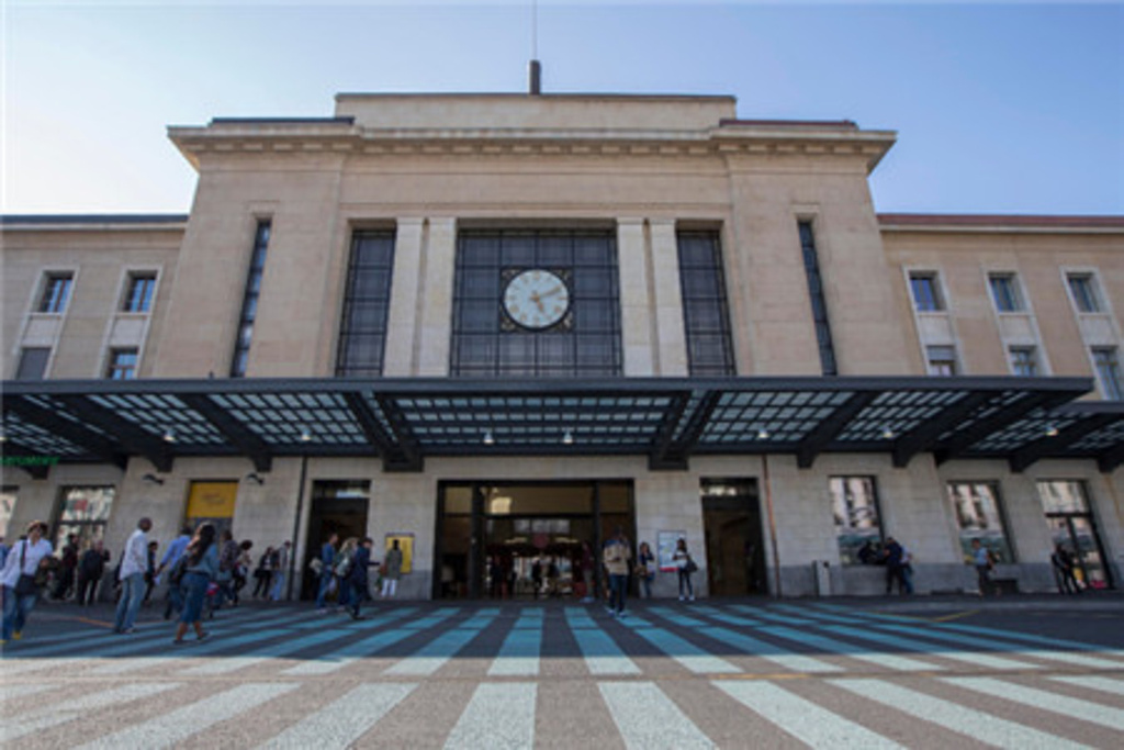 2015日内瓦中央火车站_旅游攻略_门票_地址_