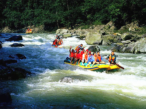 岔林河漂流旅游景点图片