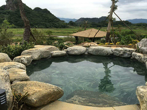 宝晶宫天鹅湖度假酒店茶语温泉