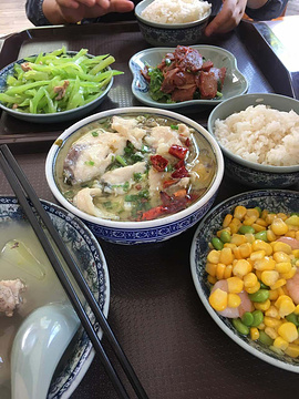 甬兴福大食堂