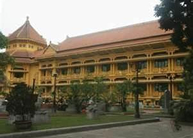 胡志明历史博物馆