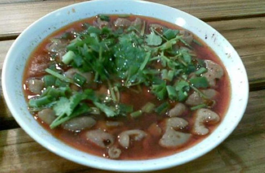 江油猪肉(肖家河店),点评/门票/水果/旅游景点介出售牙签肥肠地址图片