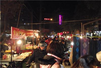 2015镇江美食小吃街介绍,镇江美食小吃街在哪 - 去