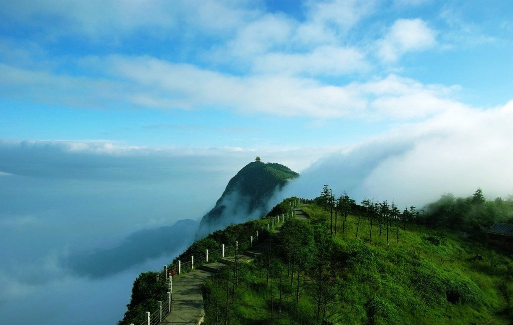 成都到峨眉山二日游