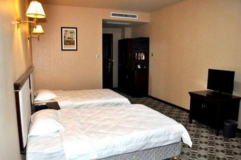 仅需140元,享烟台百缘大酒店高级标间一晚+免