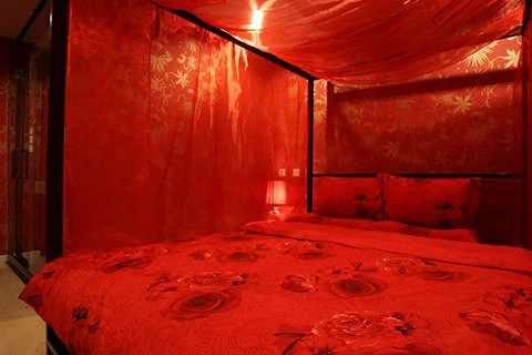 【北京万爱情侣酒店紫竹桥店230408团购】,仅