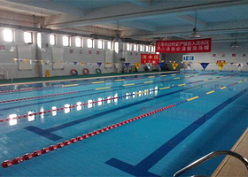 瞰都游泳馆