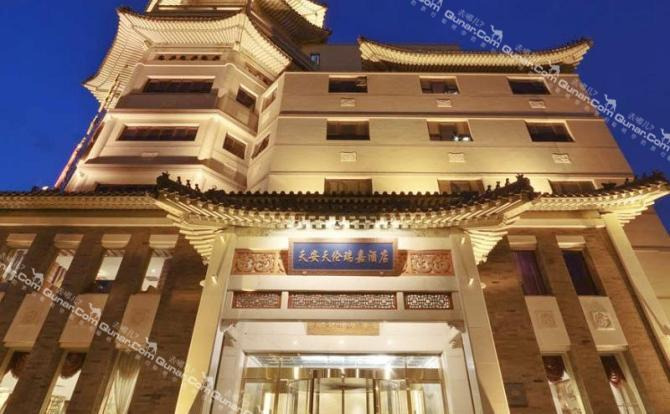 营造出古色古香的皇家宫殿般的氛围