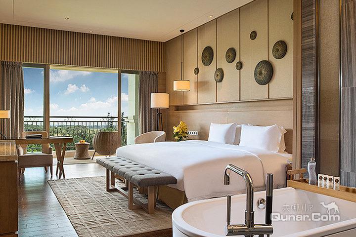 【中山陵地区】南京索菲特钟山高尔夫酒店(高