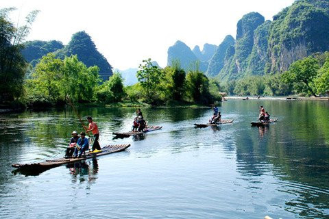 《桂林出发》往返汽车,逛龙城,船游下枧河,探秘刘三姐故居纯玩二日游.
