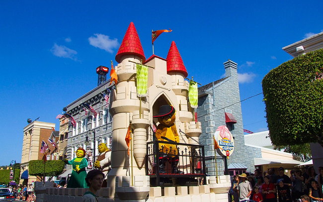 华纳兄弟电影世界是南半球唯一一座电影主题乐园,被誉为"黄金海岸的