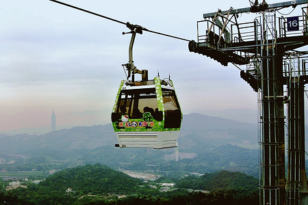 皇包车 台北猫空缆车 袖珍博物馆 永康咖啡街 松山创意区 诚品书店一