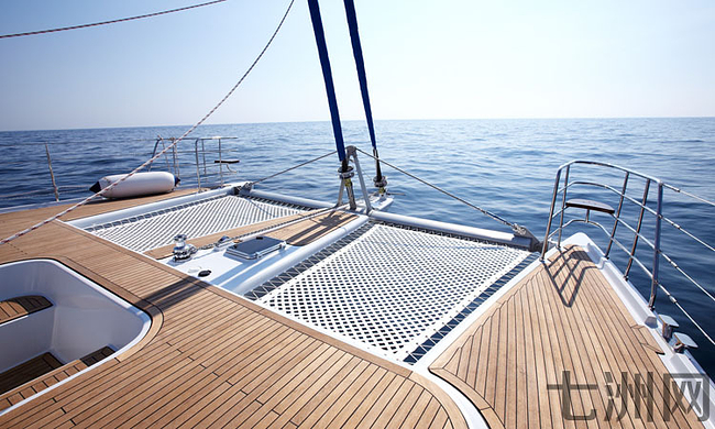 济州岛西归浦豪华游艇的甲板