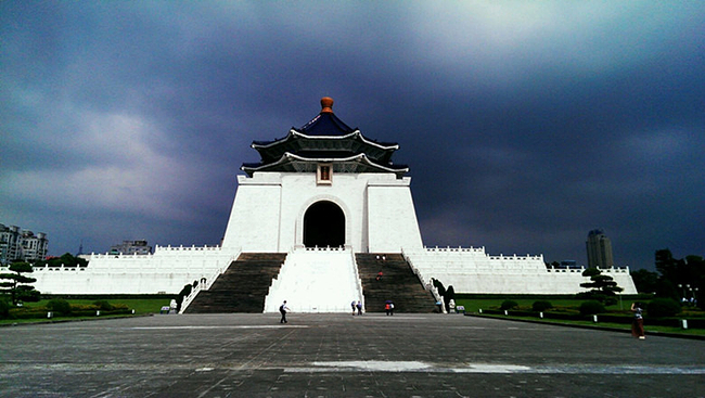 台北故宫博物院是中国著名的历史与文化艺术史博物馆.