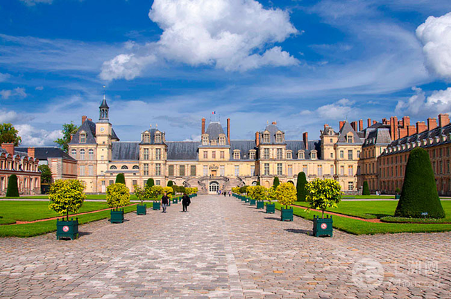 com;为爱出发,合众普惠公益首秀约跑张一山枫丹白露宫包车一日游(巴黎