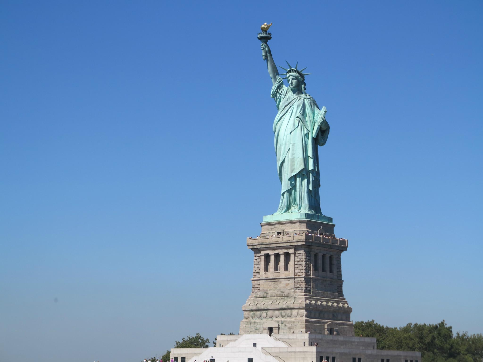 为您解决问题; 专车专享服务,100%低价透明,意外先行赔付; 100%自由