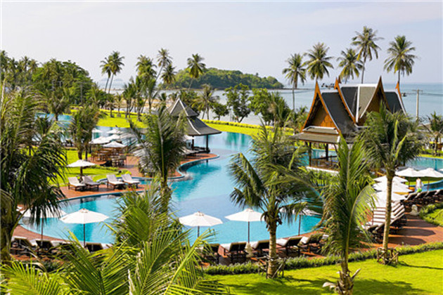 三亚一线海边酒店2晚180度海景房,酒店漫步到沙滩1分钟,您