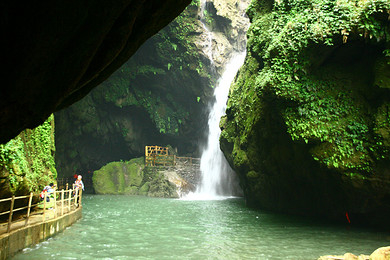 南宁——德天·古龙山漂流两天游(含德天瀑布,古龙山漂流门票,车费