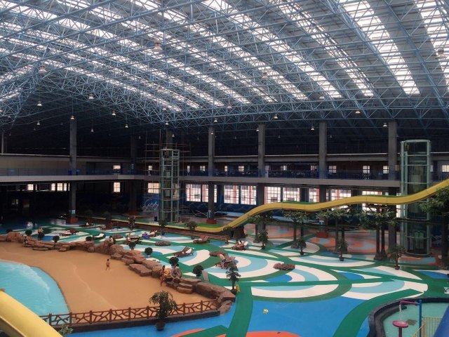 古莱坞梦幻温泉水世界