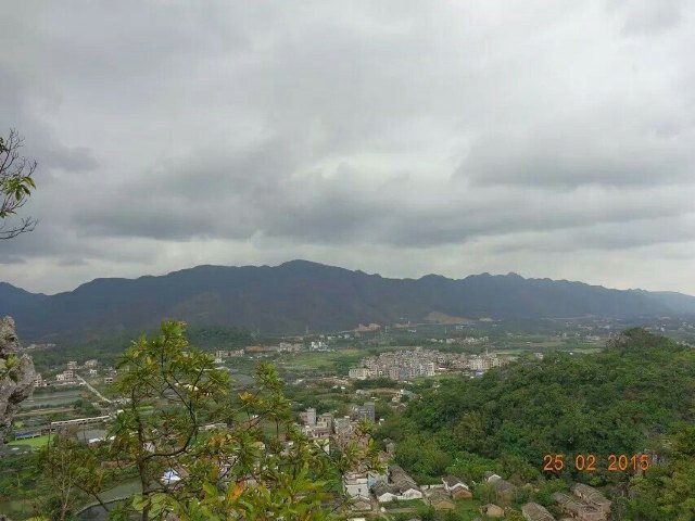 崆峒岩风景区