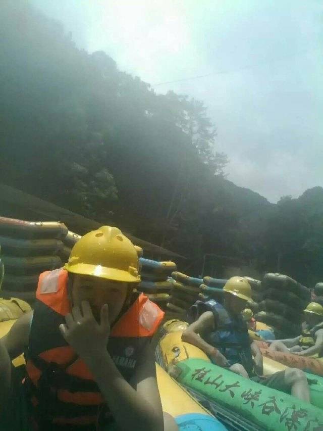 桂山大峡谷漂流