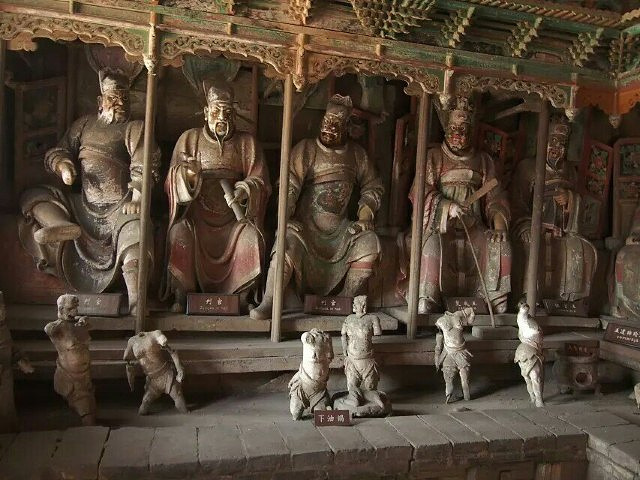 双林寺中的彩塑堪称中国历代彩塑集合,精美绝伦_双林寺庙会"的