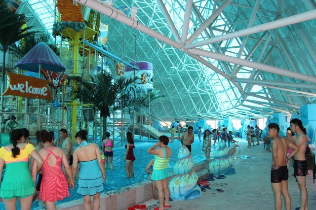 满洲里蒙根花温泉水世界