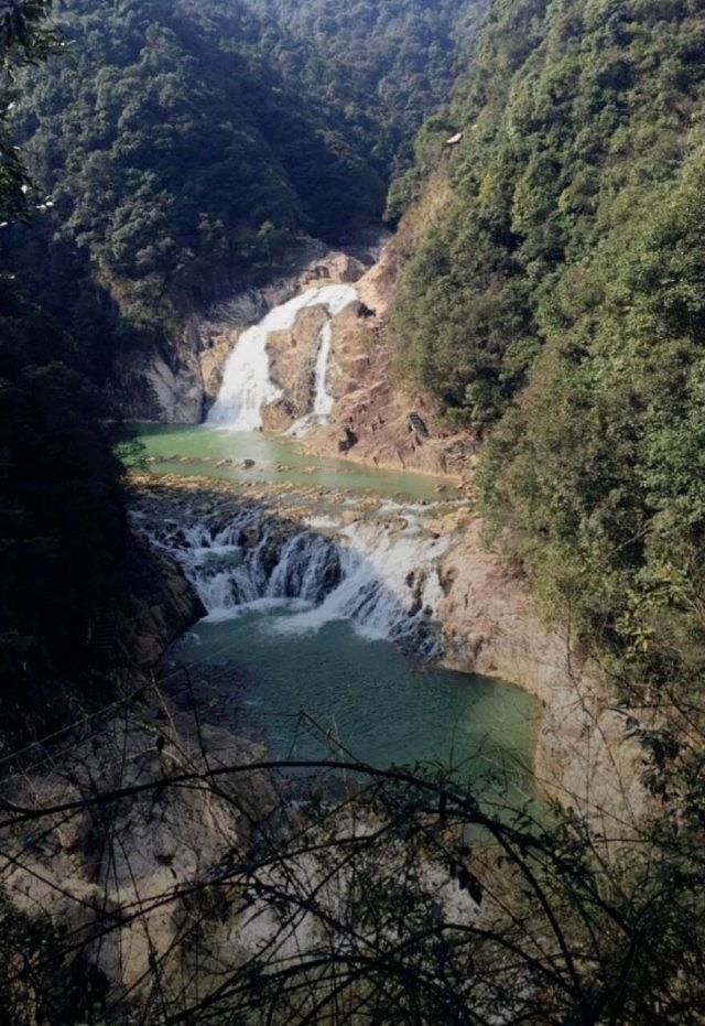 九龙祭瀑布群