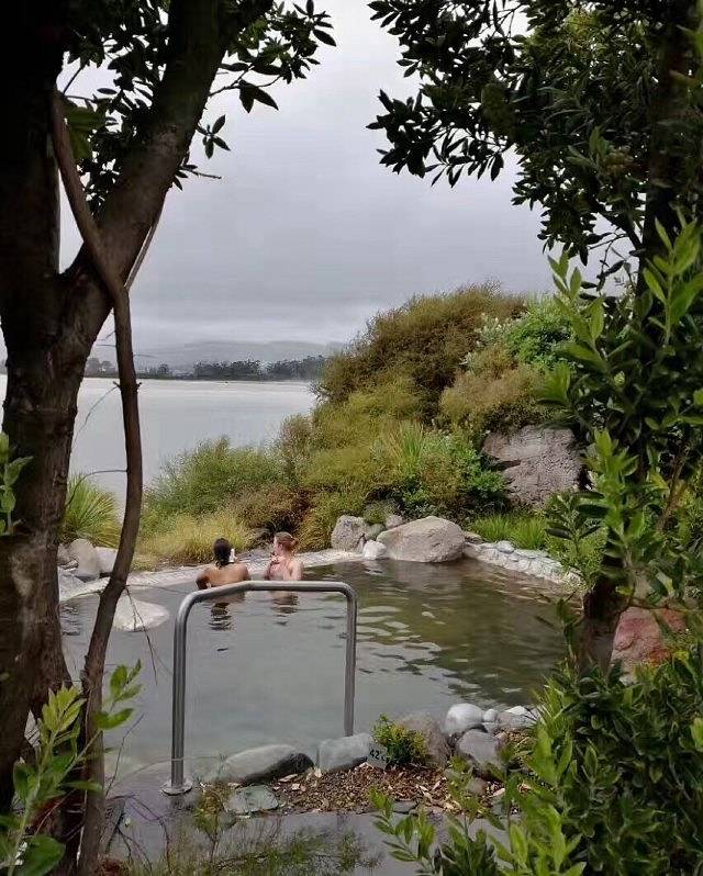 波利尼西亚温泉