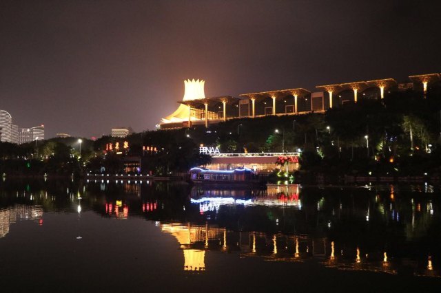 南宁民歌湖景区
