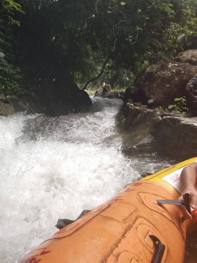 碧水峡漂流