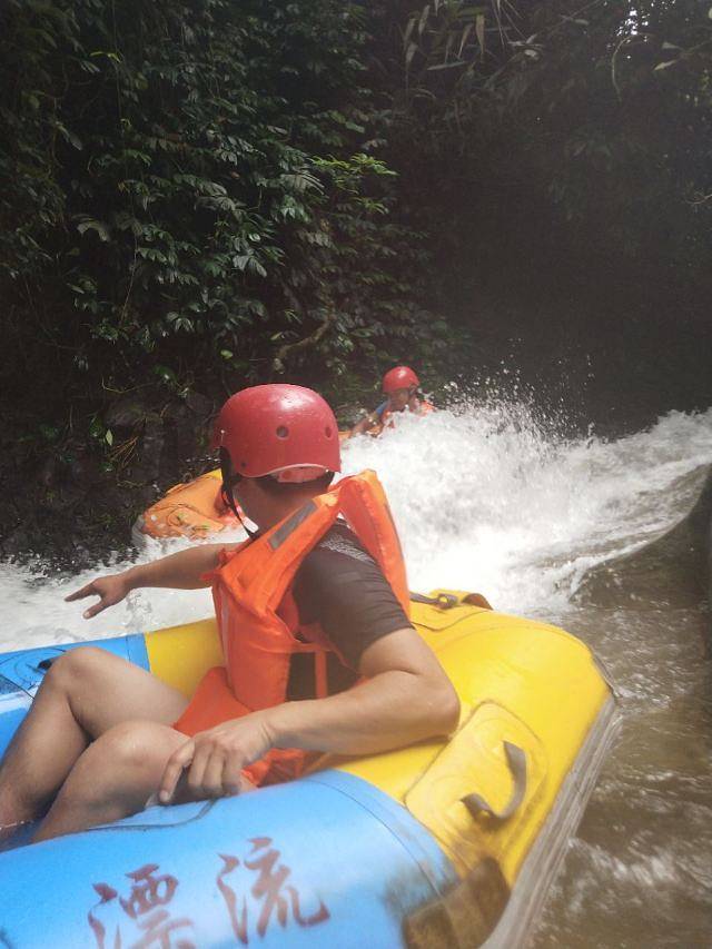 碧水峡漂流