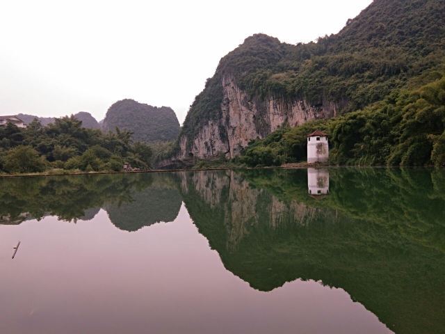 古龙河漂流