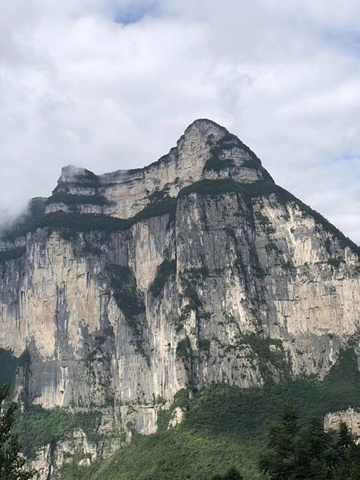 "这整个恩施大峡谷风景区面积非常大的。建议大家这里需要一天时间去游玩。非常不错的地方_云龙地缝"的评论图片