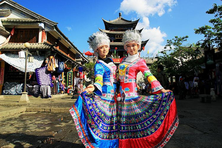 大理服装,云南大理白族服装,大理白族服装图片_大山谷图库