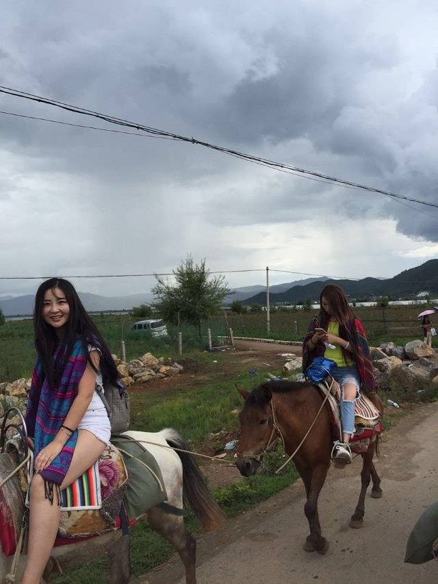 拉市海纳西古马场