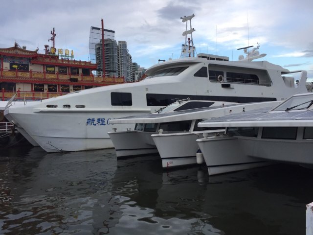 珊瑚号夜游三亚湾