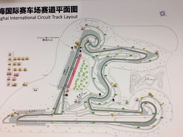 自驾过来坐地铁过来看比赛十分方便运行到现在已培养出许多车迷死忠粉