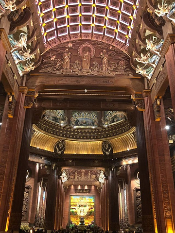 买了梵宫自助餐的门票.第一次看到这种景点.很好的体现.非常值得.