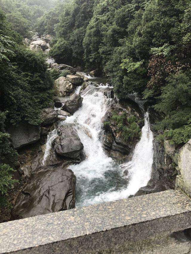 梅岭漂流