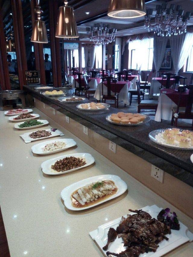 何日君温泉水疗(净居寺店)