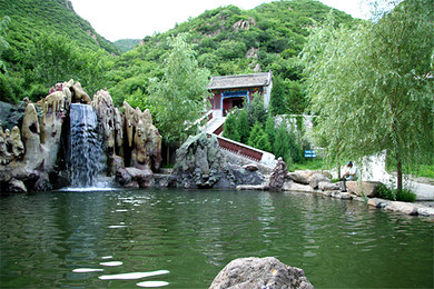 怀来黄龙山庄-双人标间住宿  双人云中草原套票